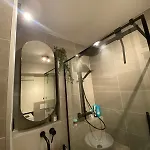 The Scheveningse Meisjes דירה האג