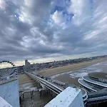 The Scheveningse Meisjes דירה