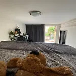 The Scheveningse Meisjes Апартаменты *