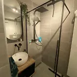 The Scheveningse Meisjes דירה האג