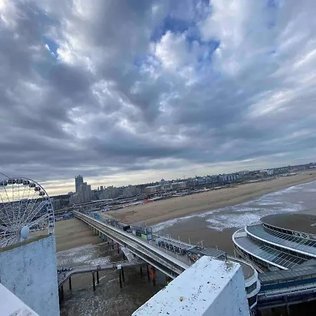 The Scheveningse Meisjes شقة