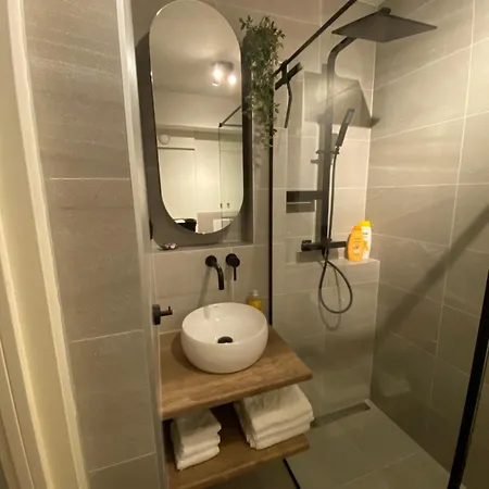 The Scheveningse Meisjes Appartement