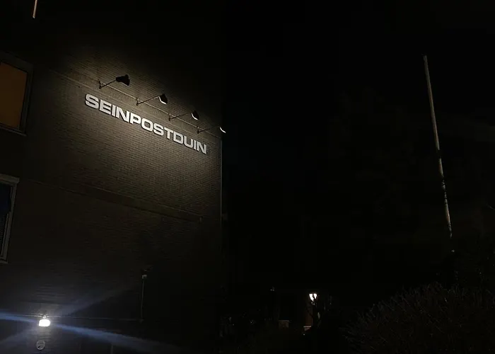 The Scheveningse Meisjes * Haag